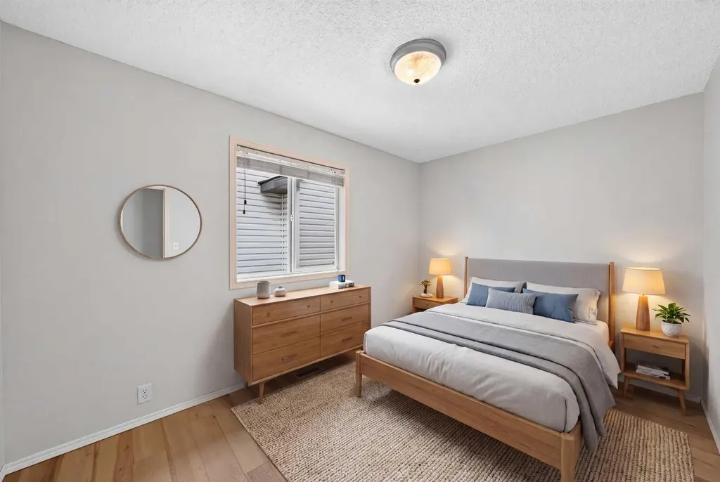 37 Tuscany Meadows Common NW Calgary AB T3L 2L3