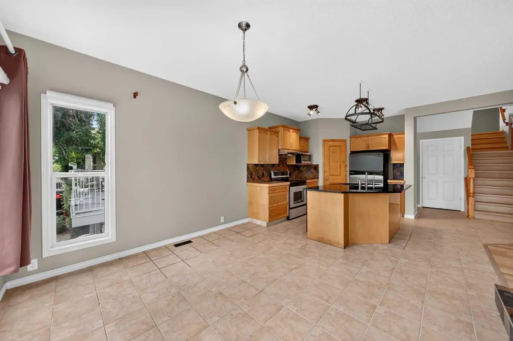 37 Tuscany Meadows Common NW Calgary AB T3L 2L3