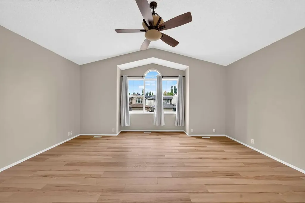 37 Tuscany Meadows Common NW Calgary AB T3L 2L3