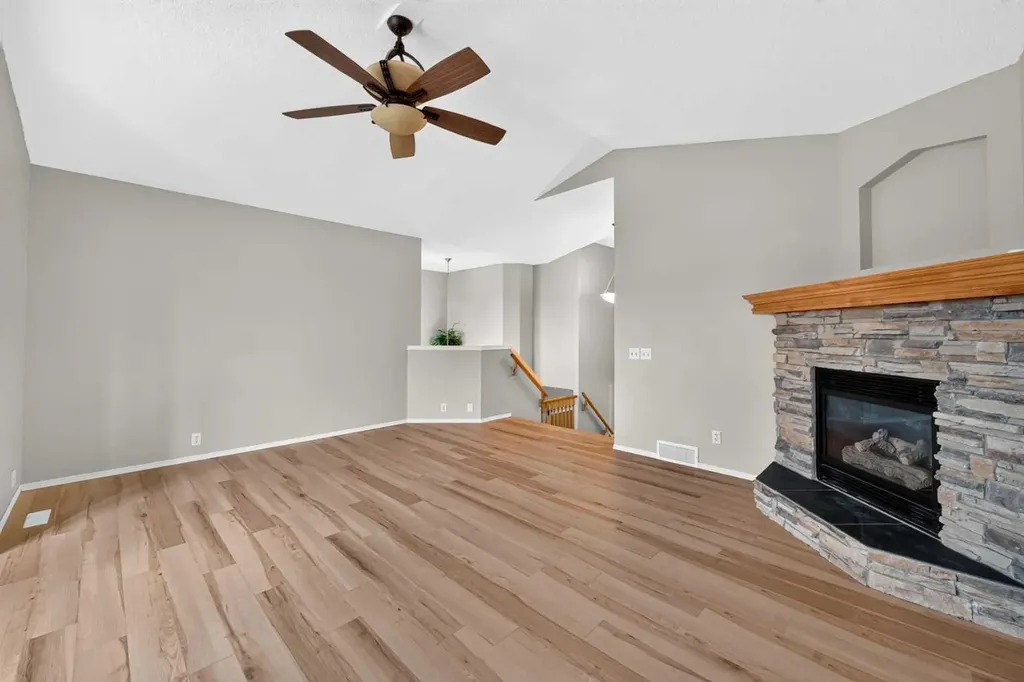 37 Tuscany Meadows Common NW Calgary AB T3L 2L3