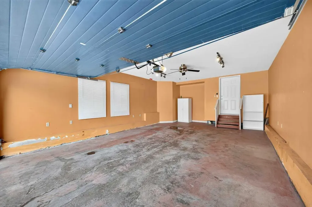37 Tuscany Meadows Common NW Calgary AB T3L 2L3