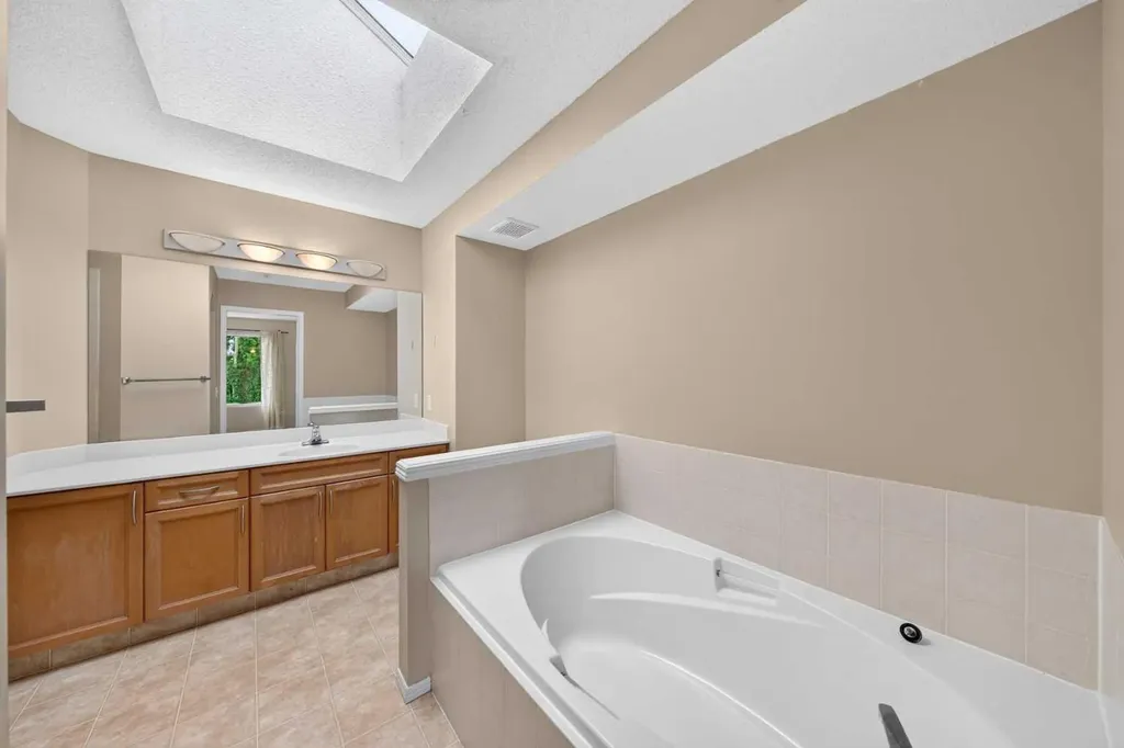 37 Tuscany Meadows Common NW Calgary AB T3L 2L3