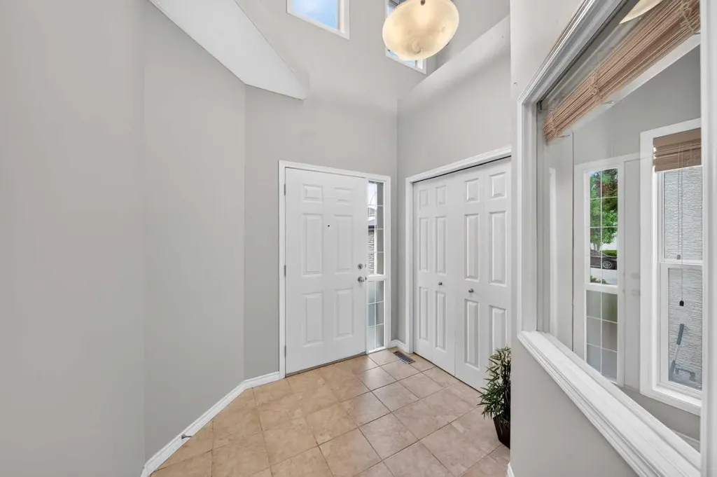 37 Tuscany Meadows Common NW Calgary AB T3L 2L3