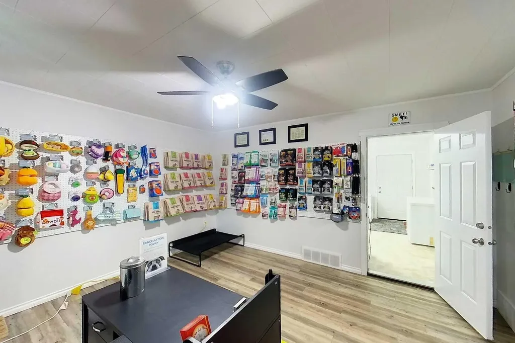 5614 2 Avenue Edson AB T7E 1L8