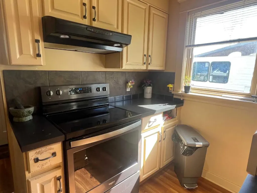 953 Columbia Boulevard W Lethbridge AB T1K 4M4