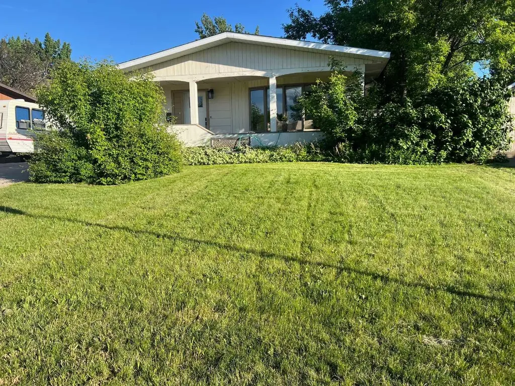 953 Columbia Boulevard W Lethbridge AB T1K 4M4