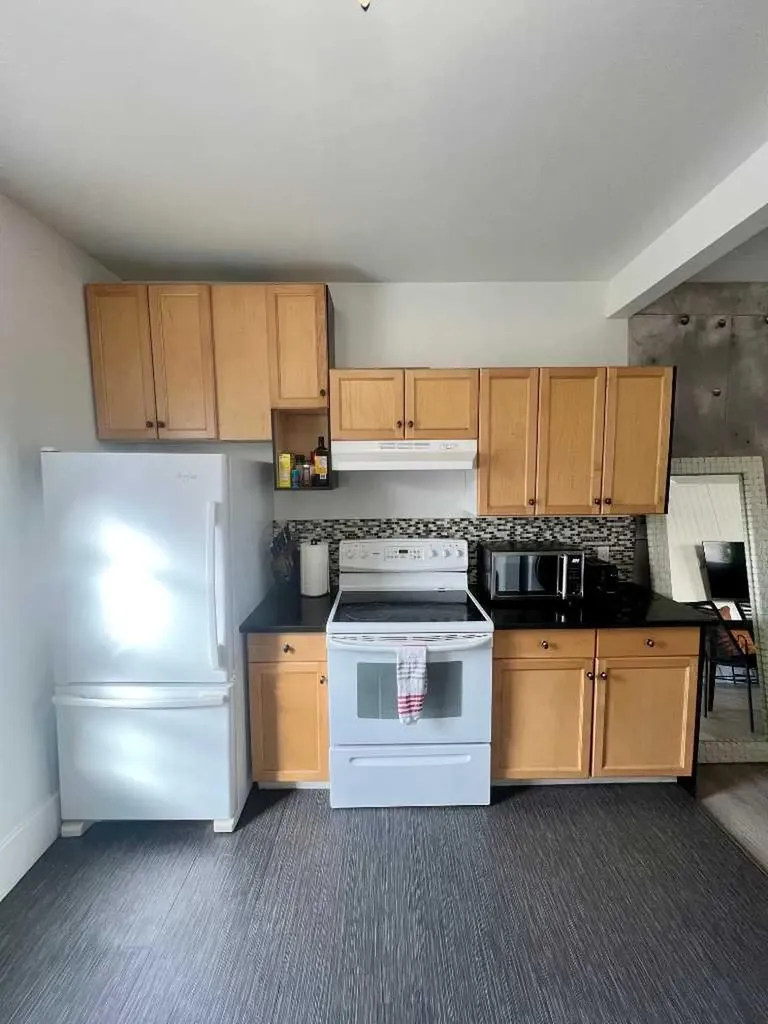 301 2 Street E Drumheller AB T0J 0Y3