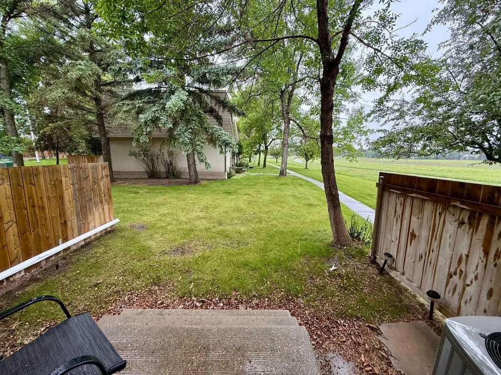 115 Lafayette Boulevard W Lethbridge AB T1K 4B9