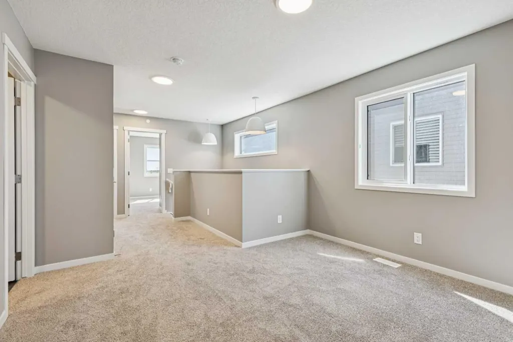 13 Hotchkiss Road SE Calgary AB T3S 0T8