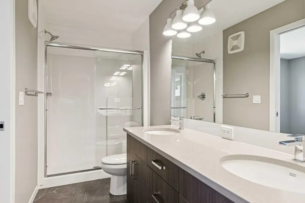 13 Hotchkiss Road SE Calgary AB T3S 0T8