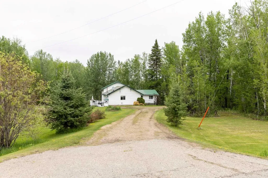 49118 Highway 759 Rural Brazeau County AB T7Z 1S9