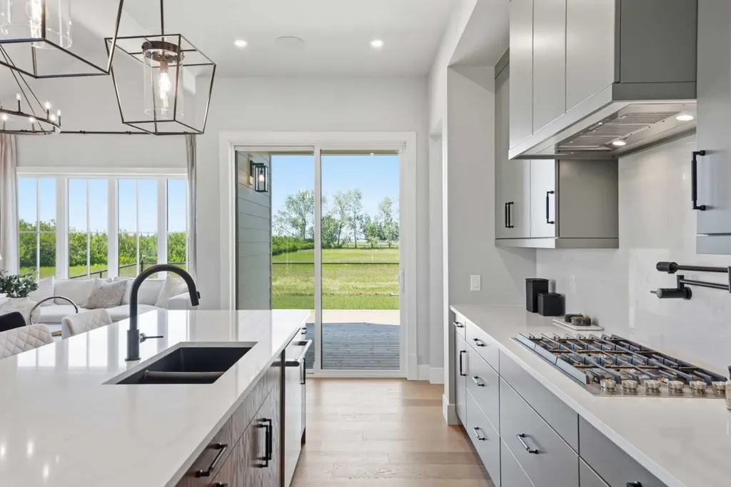 554 Pine Creek Ridge Rural Foothills County AB T1S 3V9