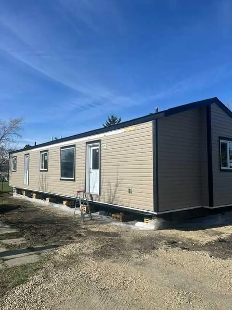 4922 Womacks Road Blackfalds AB T0M 0J0