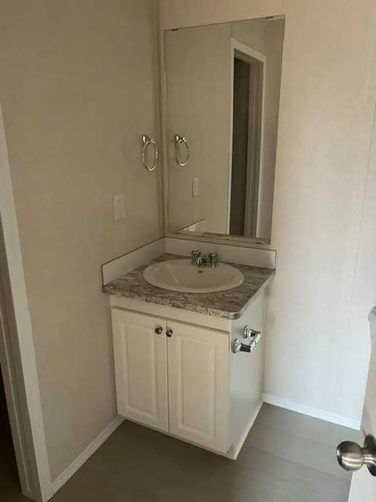 4922 Womacks Road Blackfalds AB T0M 0J0