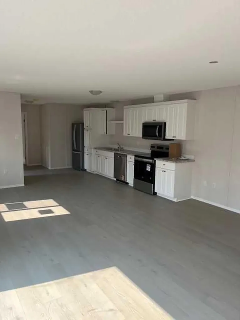 4922 Womacks Road Blackfalds AB T0M 0J0