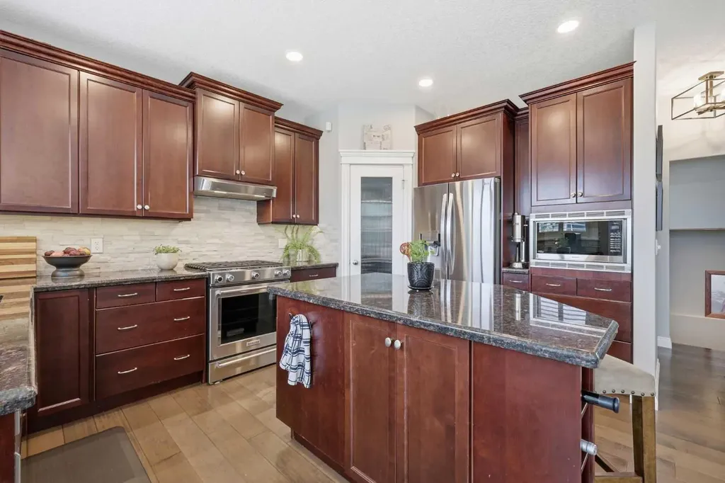 60 Auburn Sound Crescent SE Calgary AB T3M 0E1