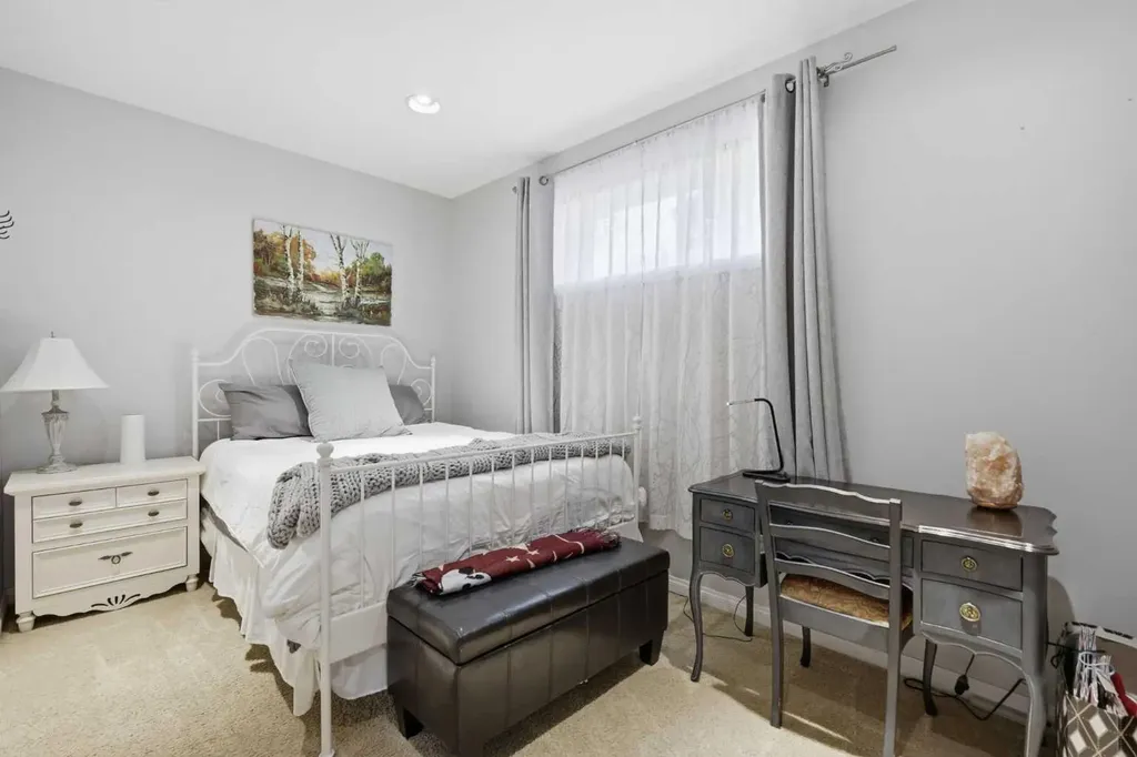 60 Auburn Sound Crescent SE Calgary AB T3M 0E1