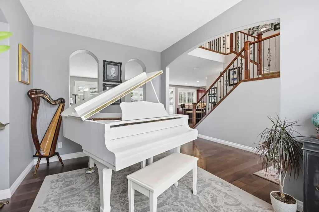 60 Auburn Sound Crescent SE Calgary AB T3M 0E1