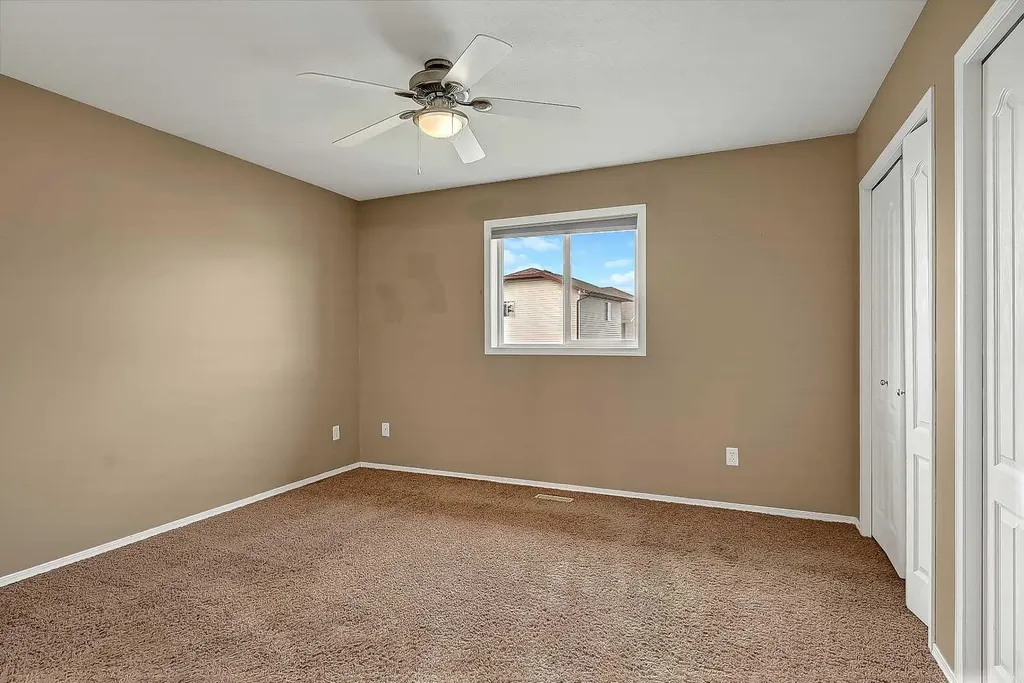 42 Pinnacle Crossing Grande Prairie AB T8W 2X3