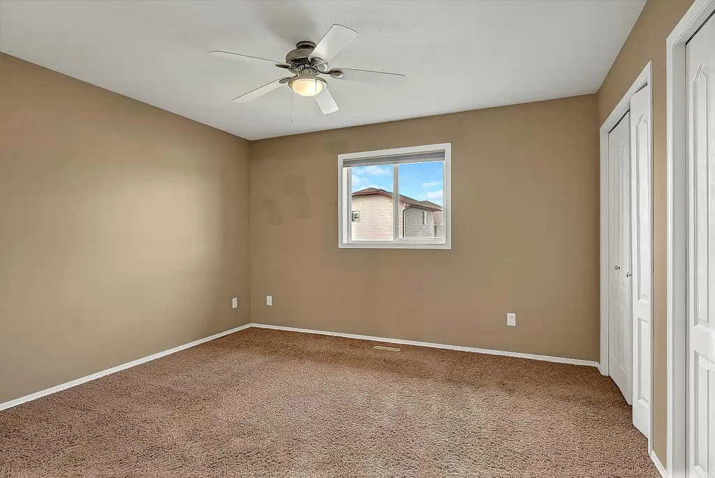 42 Pinnacle Crossing Grande Prairie AB T8W 2X3