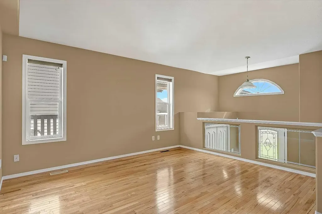 42 Pinnacle Crossing Grande Prairie AB T8W 2X3