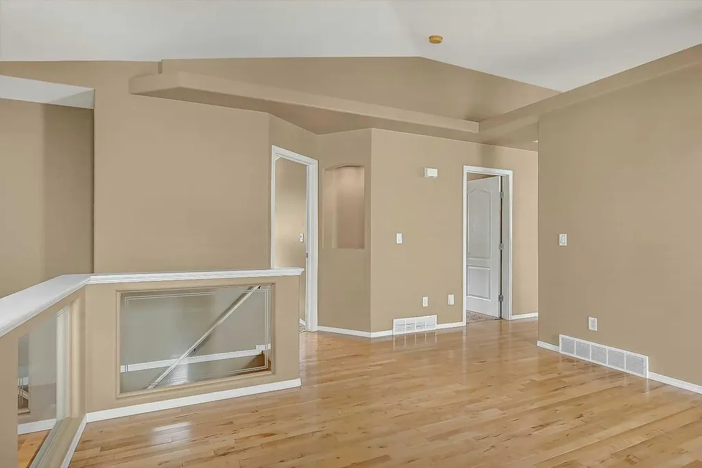 42 Pinnacle Crossing Grande Prairie AB T8W 2X3