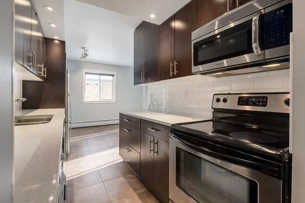 1230 Cameron Avenue SW Calgary AB T2T 0K9