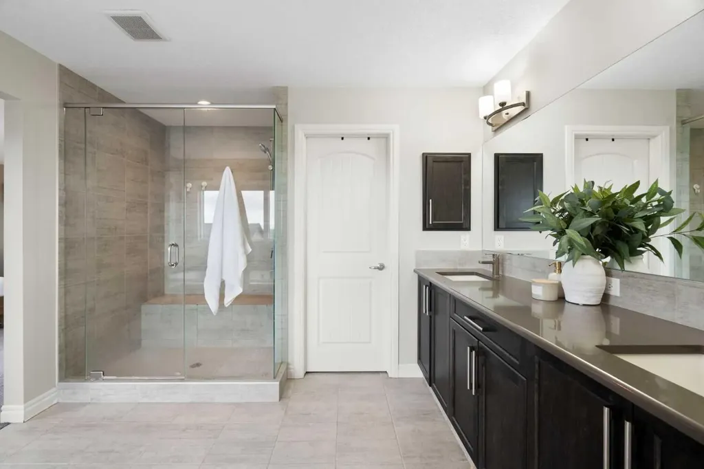 232 Nolancrest Heights NW Calgary AB T3R 0V8
