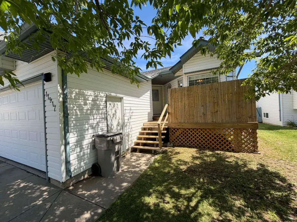 11917 107 Street Grande Prairie AB T8V 7W2