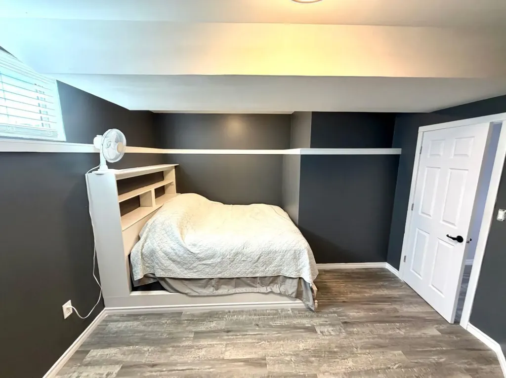 11917 107 Street Grande Prairie AB T8V 7W2