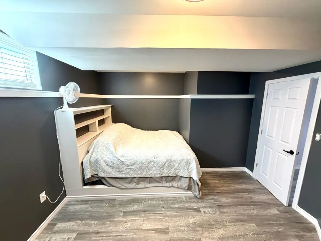 11917 107 Street Grande Prairie AB T8V 7W2