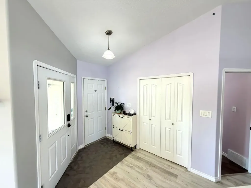 11917 107 Street Grande Prairie AB T8V 7W2