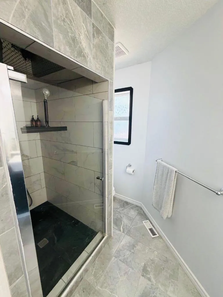 11917 107 Street Grande Prairie AB T8V 7W2