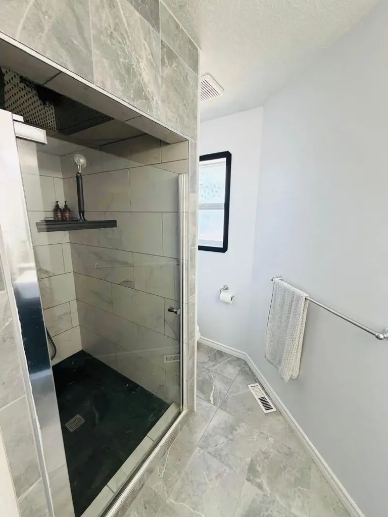 11917 107 Street Grande Prairie AB T8V 7W2