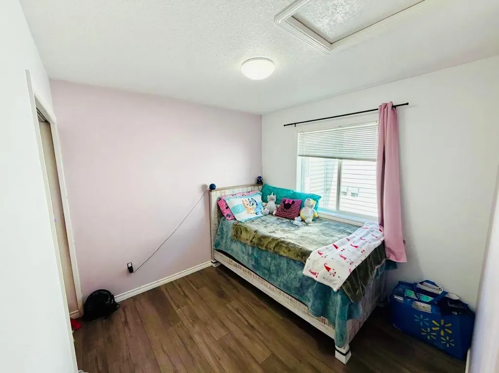 11917 107 Street Grande Prairie AB T8V 7W2