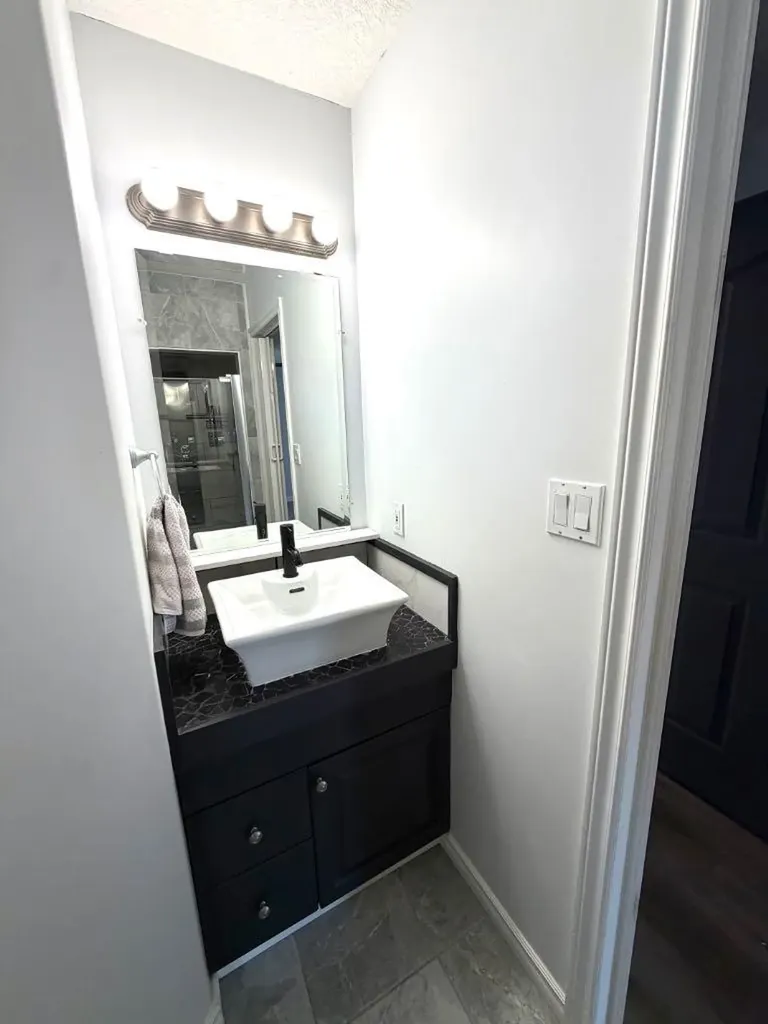 11917 107 Street Grande Prairie AB T8V 7W2