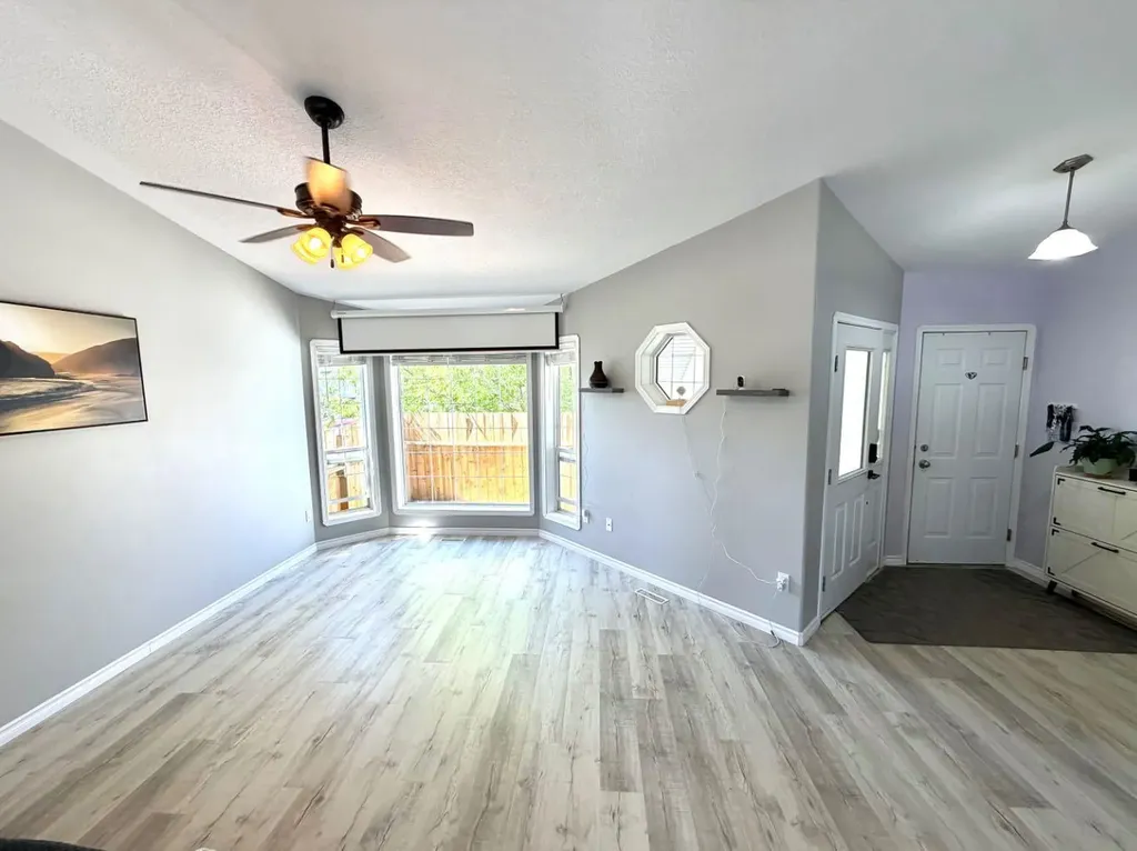 11917 107 Street Grande Prairie AB T8V 7W2