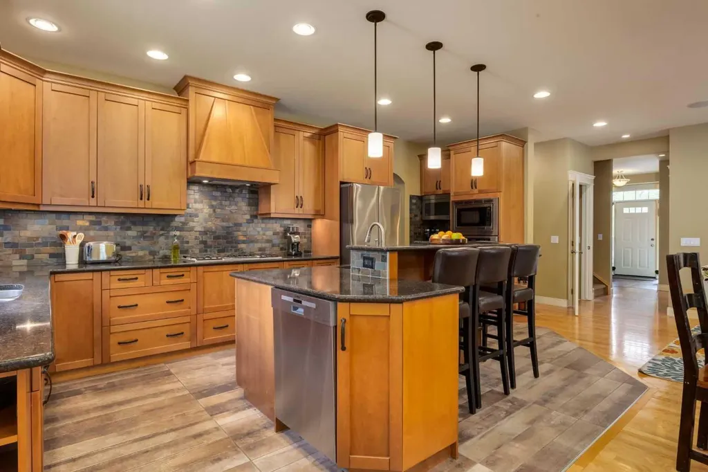1408 20a Street NW Calgary AB T2N2L3