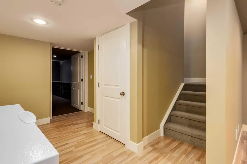 1408 20a Street NW Calgary AB T2N2L3
