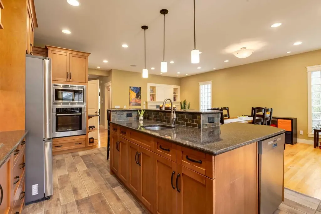 1408 20a Street NW Calgary AB T2N2L3