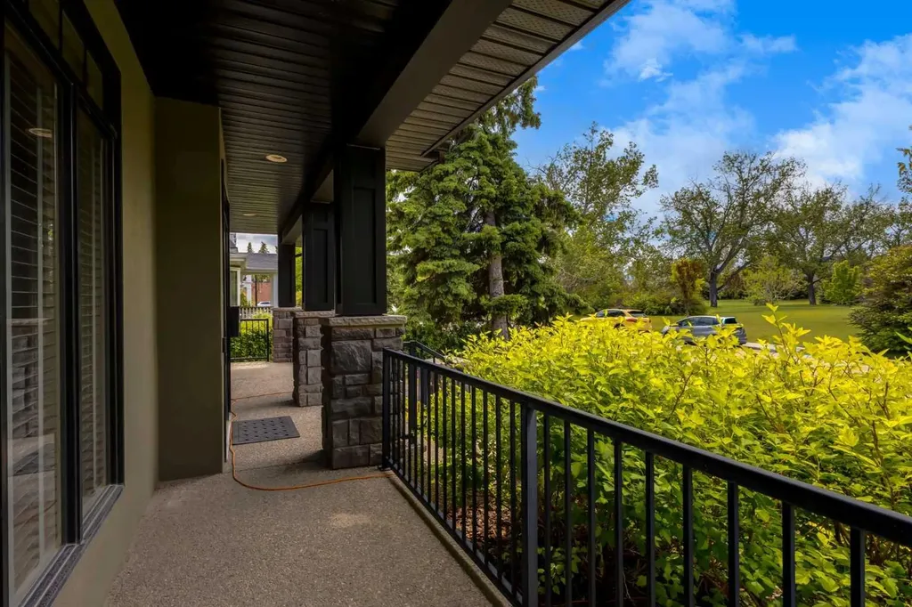 1408 20a Street NW Calgary AB T2N2L3