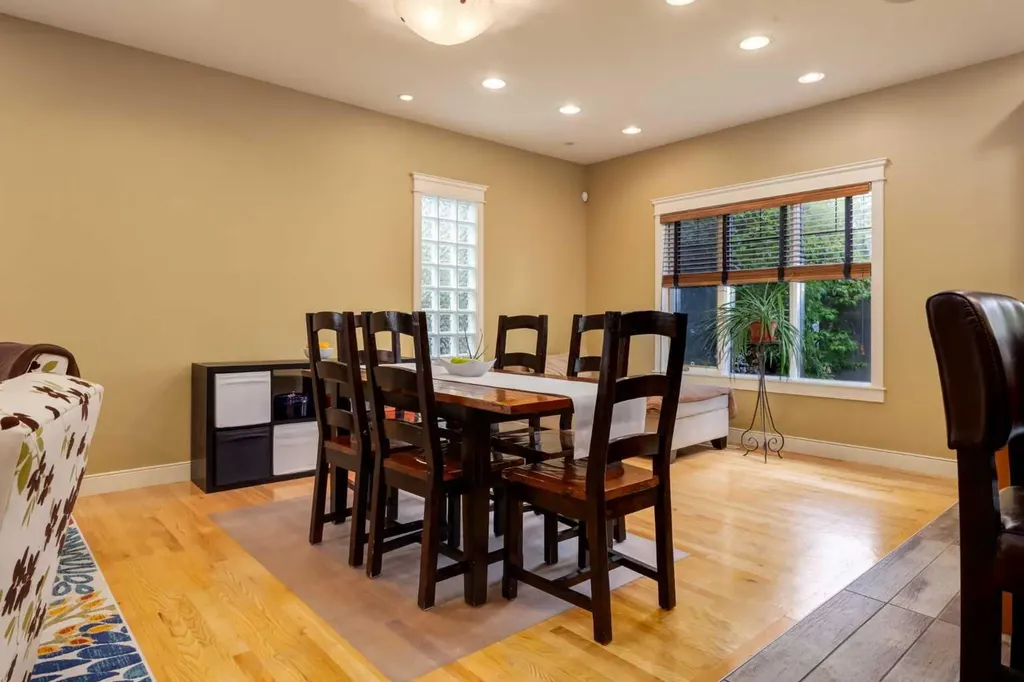 1408 20a Street NW Calgary AB T2N2L3