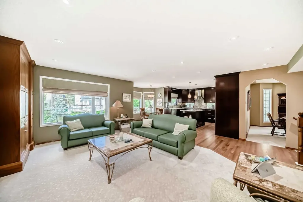 10882 Valley Ridge Drive NW Calgary AB T3B5R1