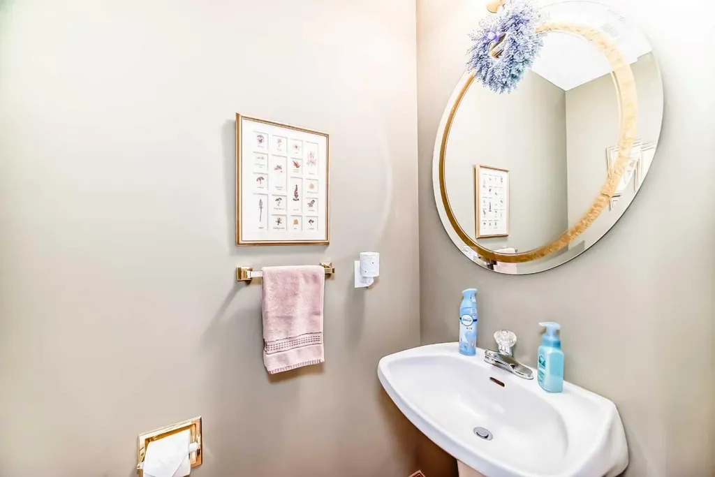 10882 Valley Ridge Drive NW Calgary AB T3B5R1
