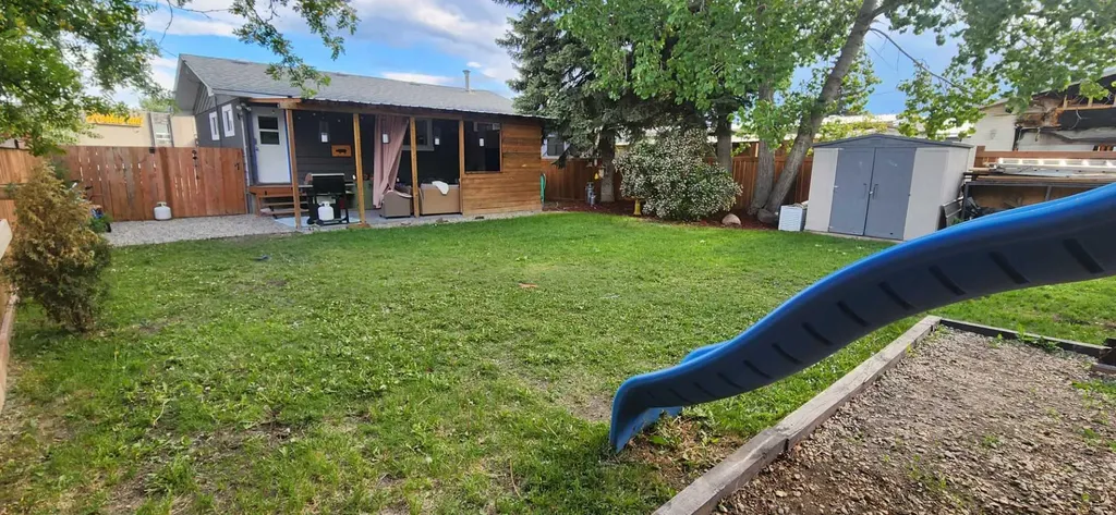107 6a Beaverlodge AB T0H0C0