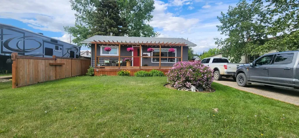 107 6a Beaverlodge AB T0H0C0