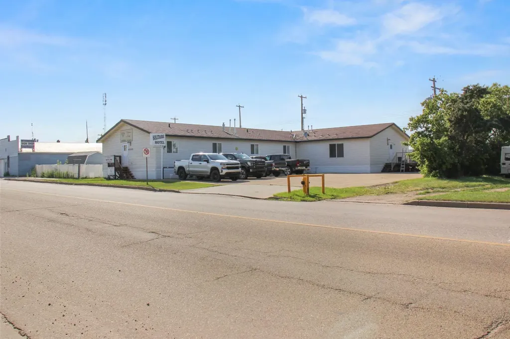 5112 49 Street Hardisty AB T0B 1V0