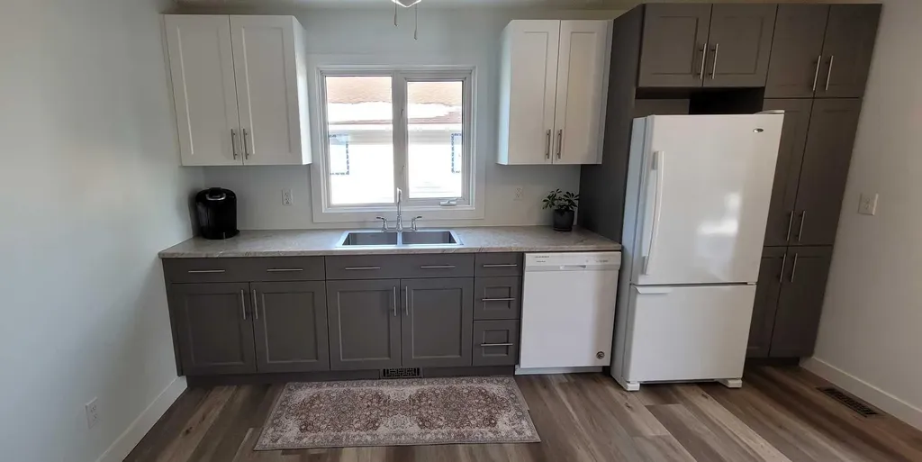 8525 95 Street Grande Prairie AB T8V3E4