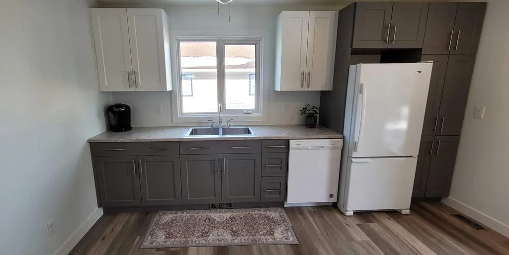 8525 95 Street Grande Prairie AB T8V3E4