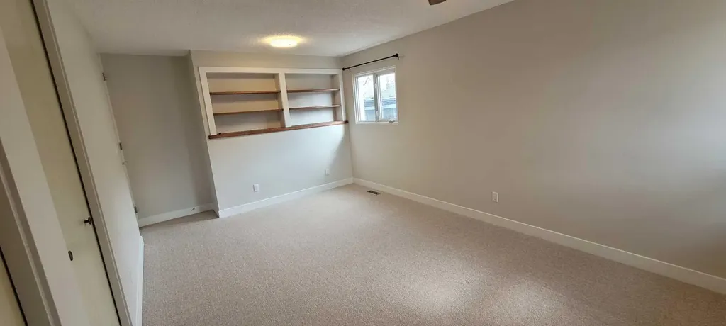 8525 95 Street Grande Prairie AB T8V3E4